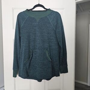 Title Nine Green Long Sleeve Top with Pockets Size M